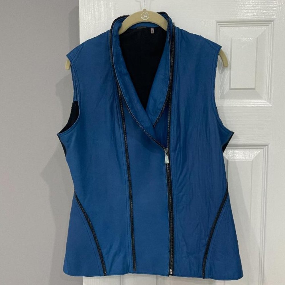 Elie Tahari size L Blue Lamb Leather moto vest w/zippers